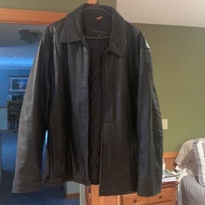 L men’s leather jacket- hardly worn